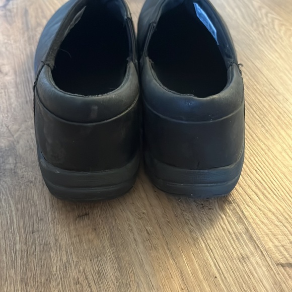 Women’s Merrell shoes - Picture 5 of 7